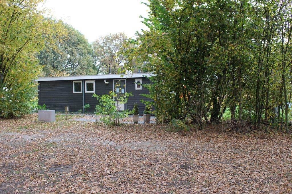 001(1)-19-bungalow-buitenkant