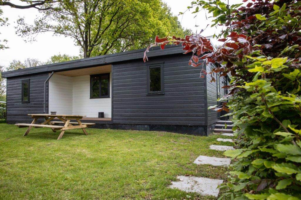 003-24-bungalow-voorkant