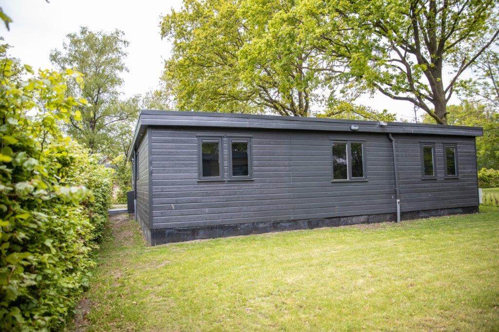 004-24-bungalow-achterkant