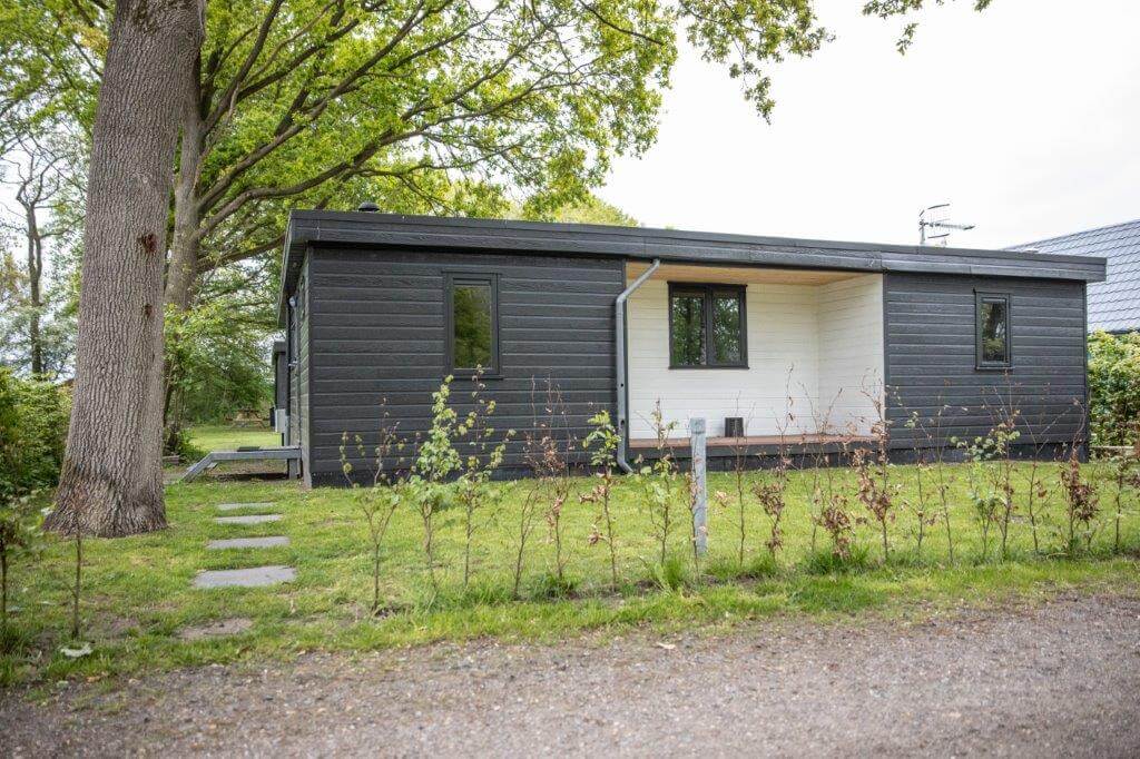 Bungalow 24: buitenkant