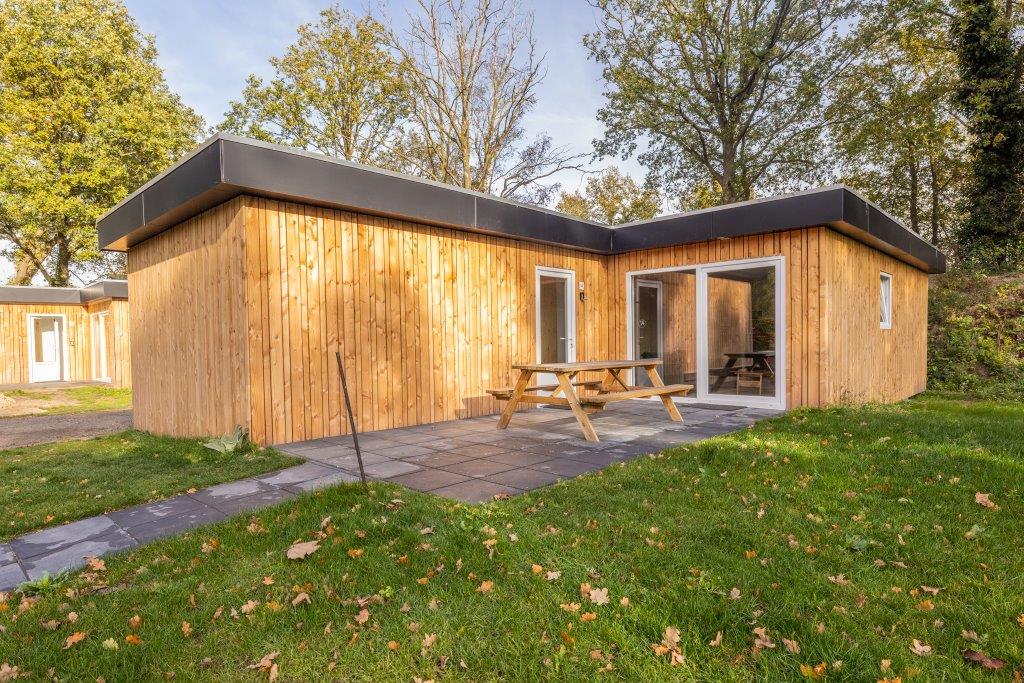 Bungalow 14 - aanzicht 2